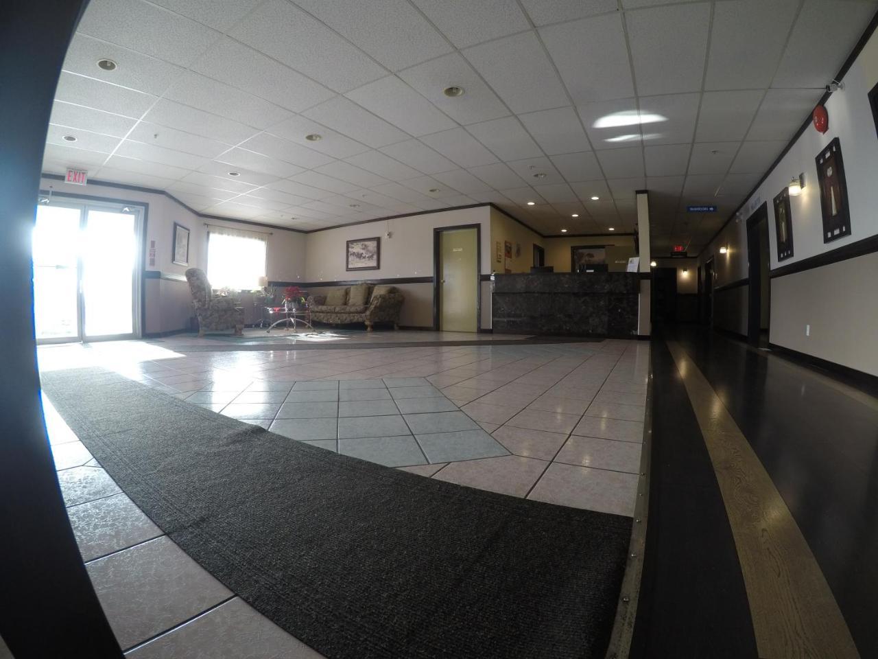 George Mountain View Hotel & Resto ميريت المظهر الخارجي الصورة